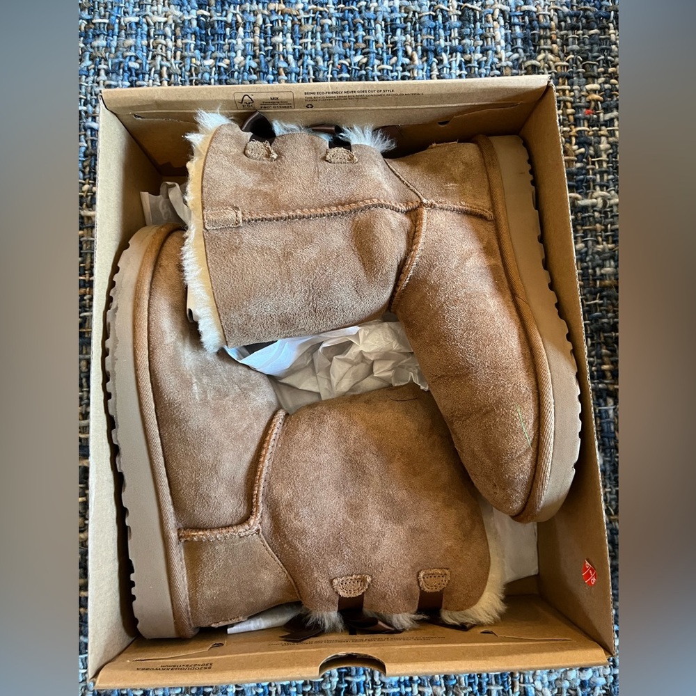 UGG Chestnut Bailey Bow Boots